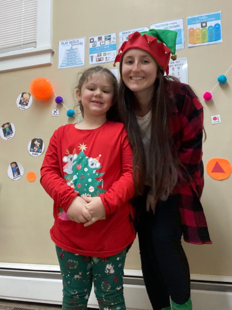 Little-Christmas-elves-768x1024